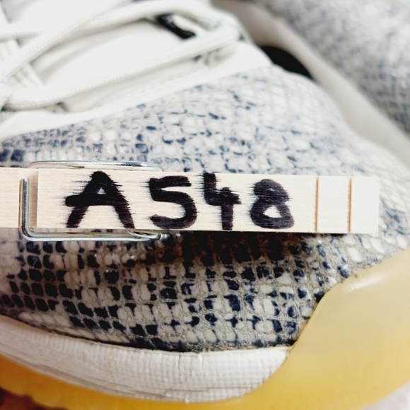 Nike Jordan 11 Retro Low Light Bone Snakeskin Lace Up Athleisure Sneakers A548 - Picture 10 of 10